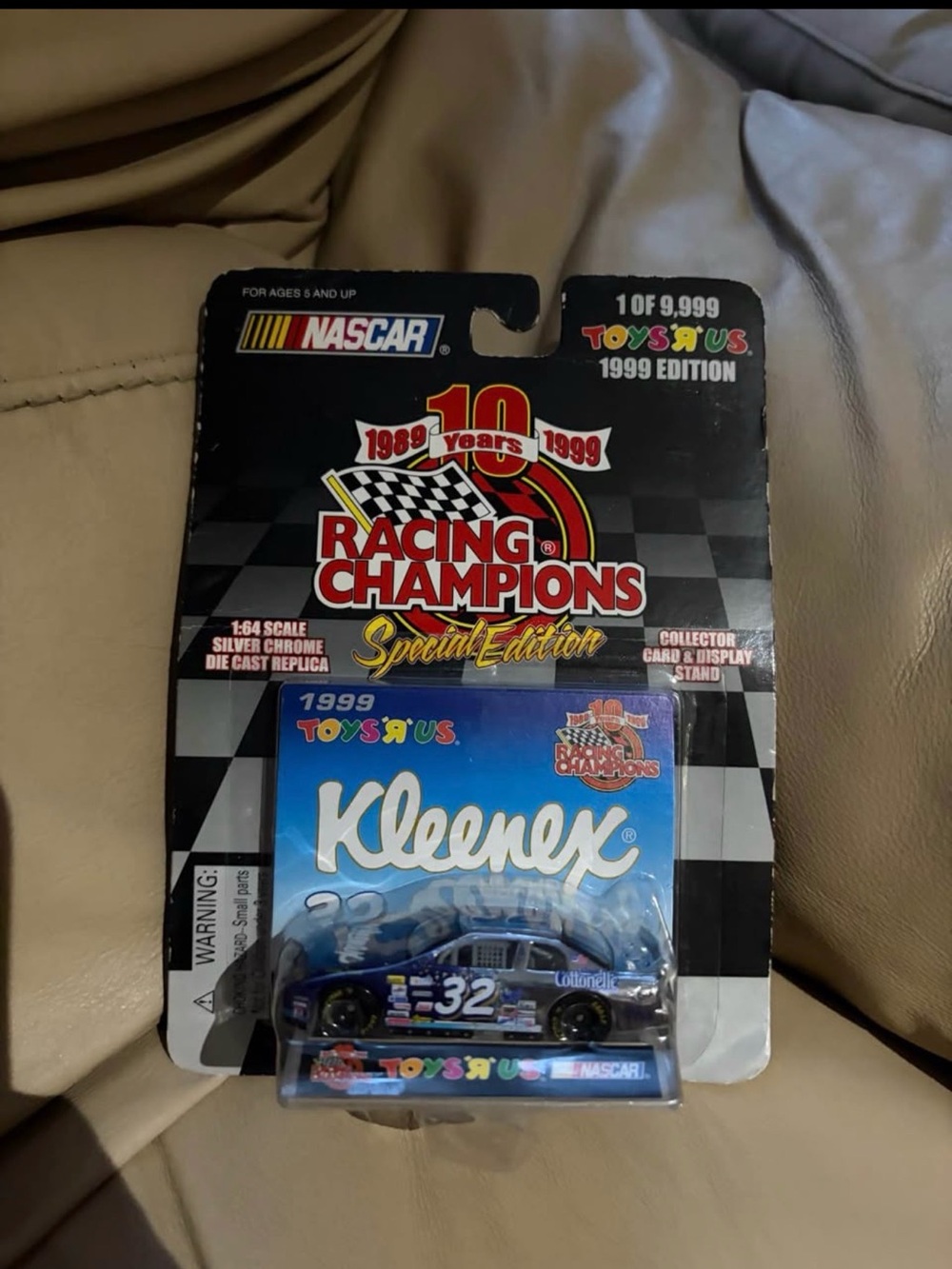 Racing Champions Toy Car Kleenex #32 Special Edition (1999). NASCAR die cast